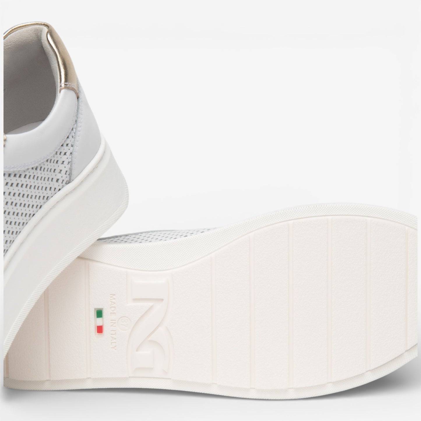 Nero Giardini | Sneakers in pelle traforata