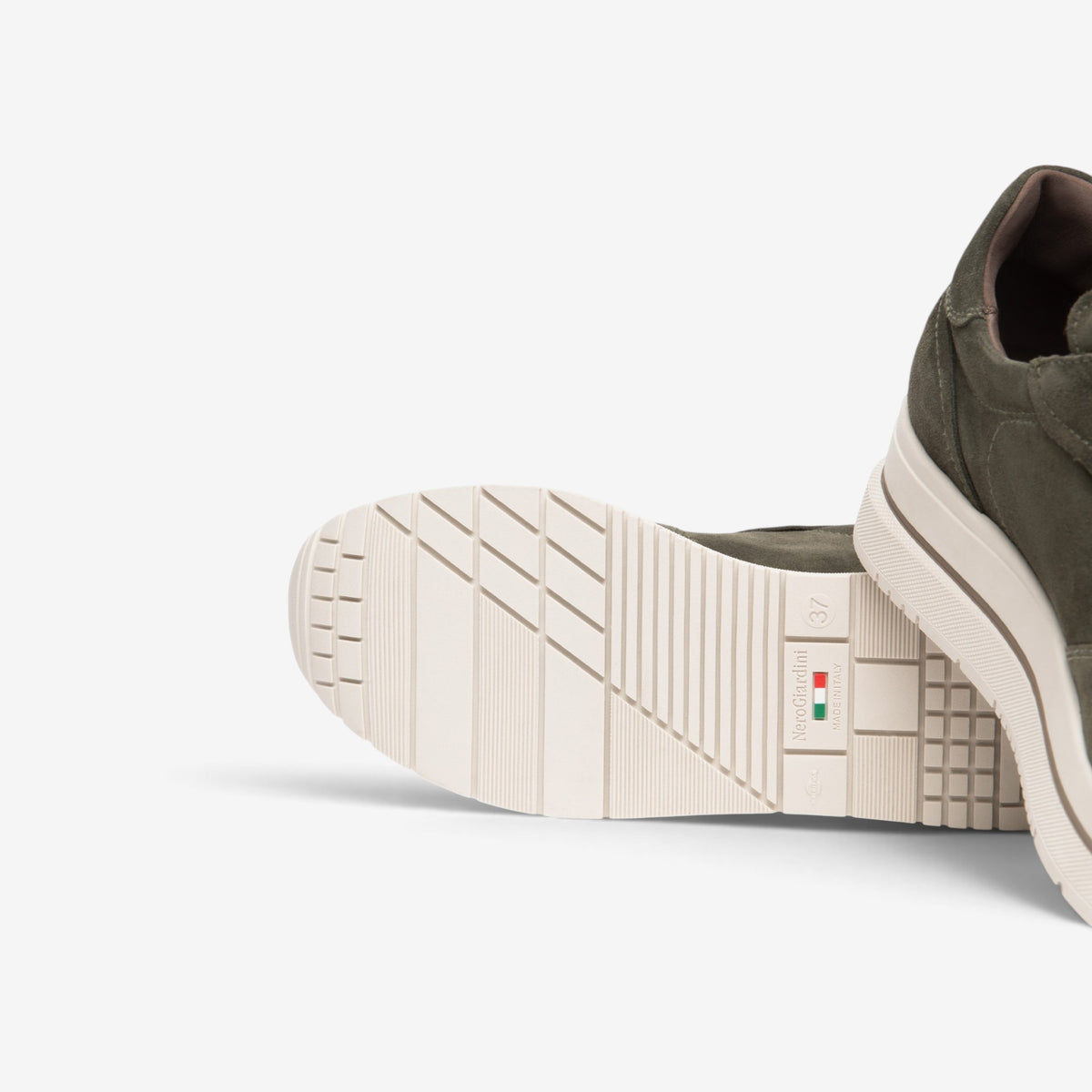 Nero Giardini | Sneakers in camoscio da donna Colorado I617362D