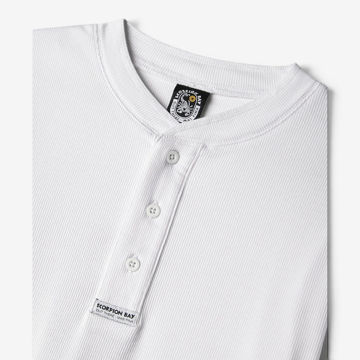 Scorpion Bay | T-Shirt serafino Essential a maniche lunghe