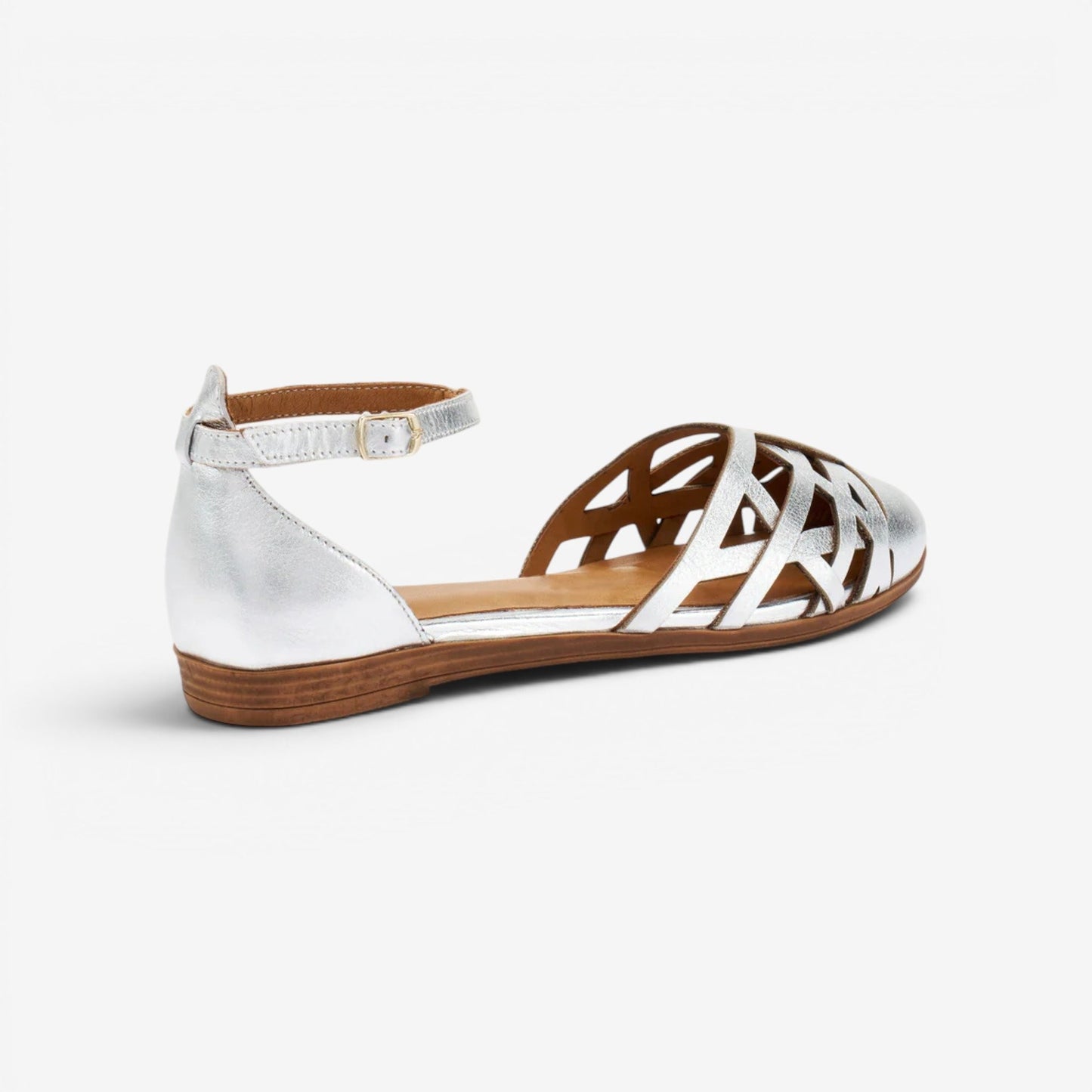 Frau | Ballerine in pelle laminata e traforata