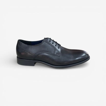 Kammi | Stringata elegante in pelle