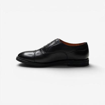 Stonefly | Stringata Calvin 8 in pelle con puntale