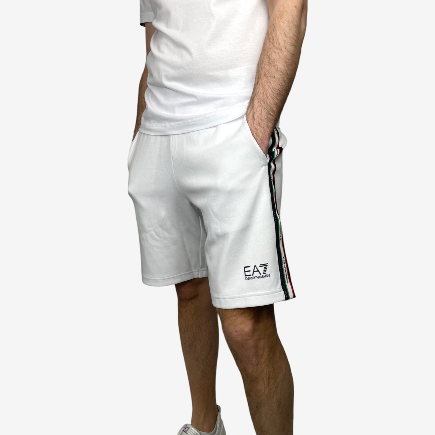 EA7 | Pantaloncini Limited Edition con banda tricolore laterale