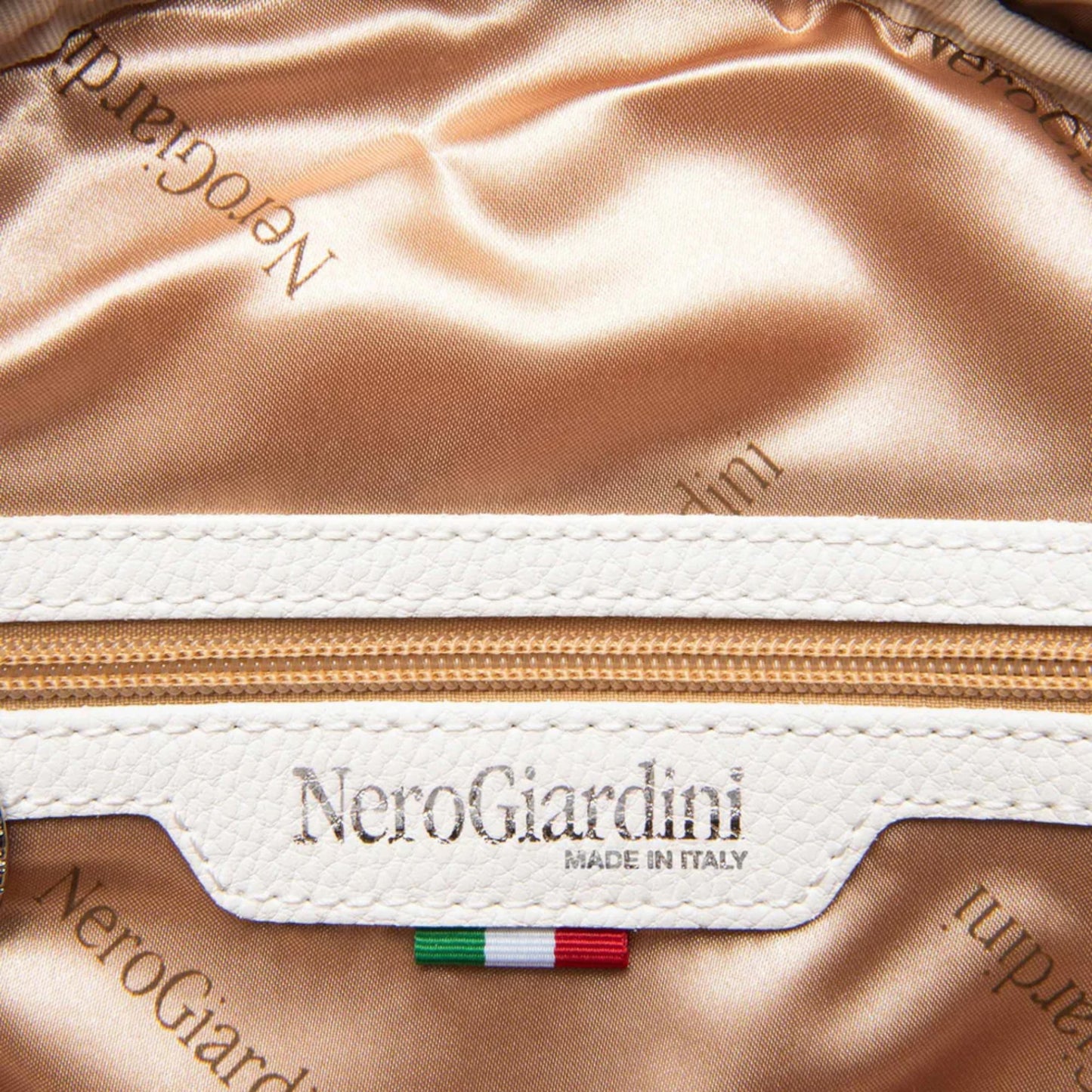 Nero Giardini | Zaino Gorgona