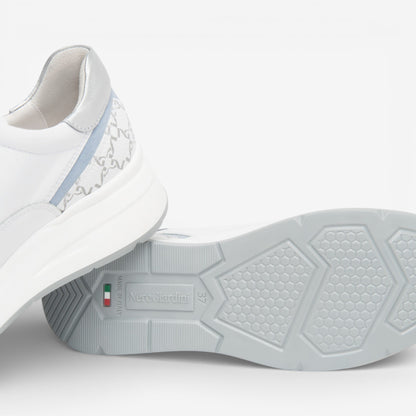 Nero Giardini|  Sneakers in pelle con dettagli logati e cerniera