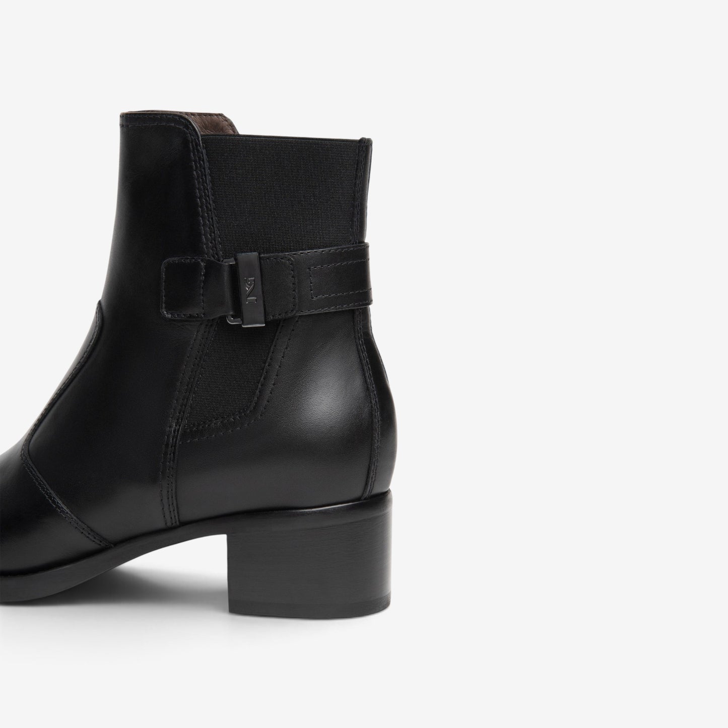 Nero Giardini | Stivaletto in pelle con elastico I617213D