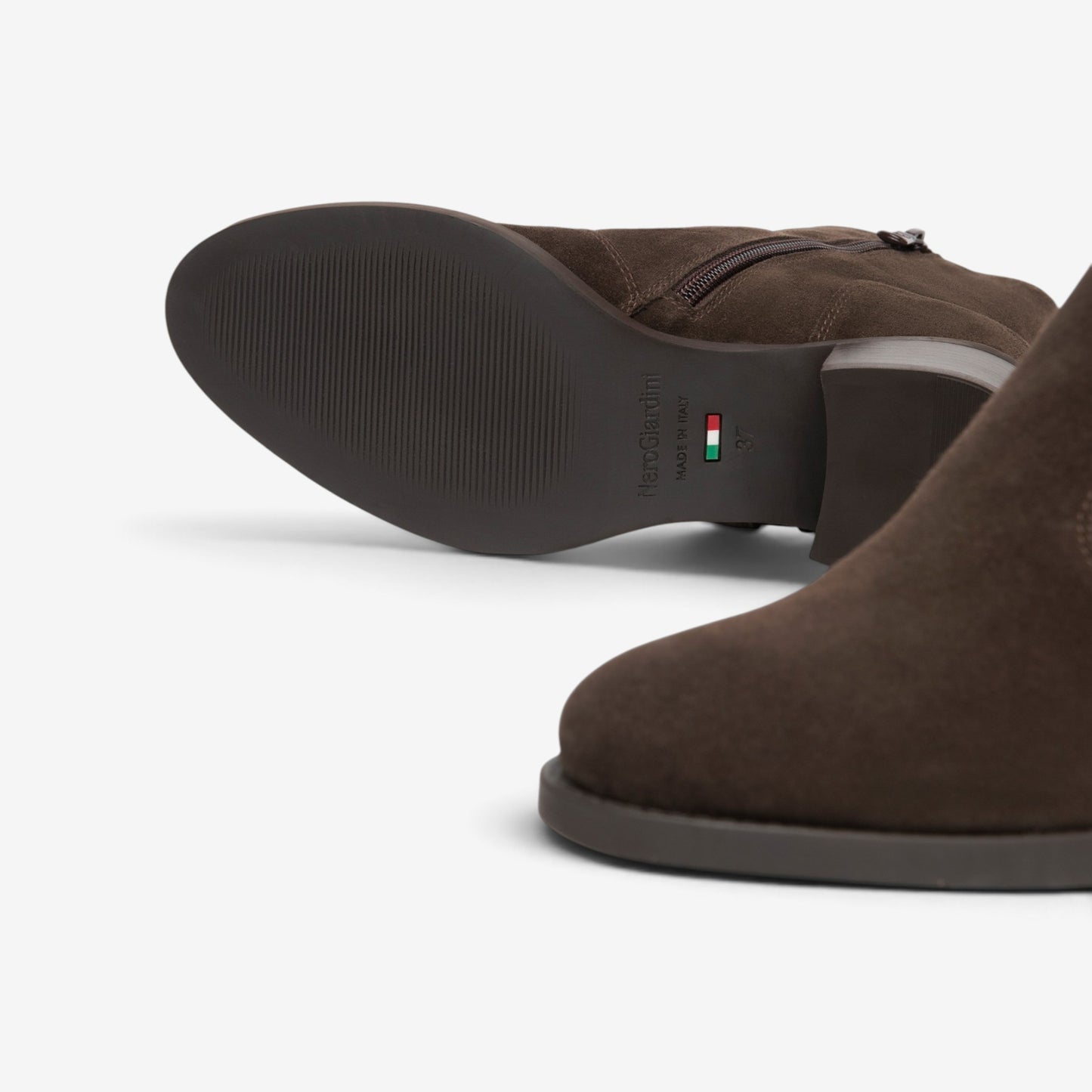 Nero Giardini | Stivaletto in camoscio I617217D